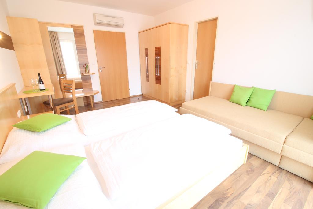 Pension Joseph Haydn Podersdorf am See Exterior foto